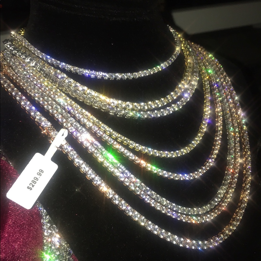 Vvs simulate 1.2 carat Tennis chain sale 🔥🔥🔥